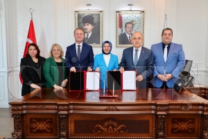 Muhtar e�itim program� protokol� imzaland�